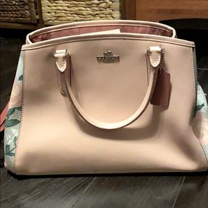 New without tags coach purse